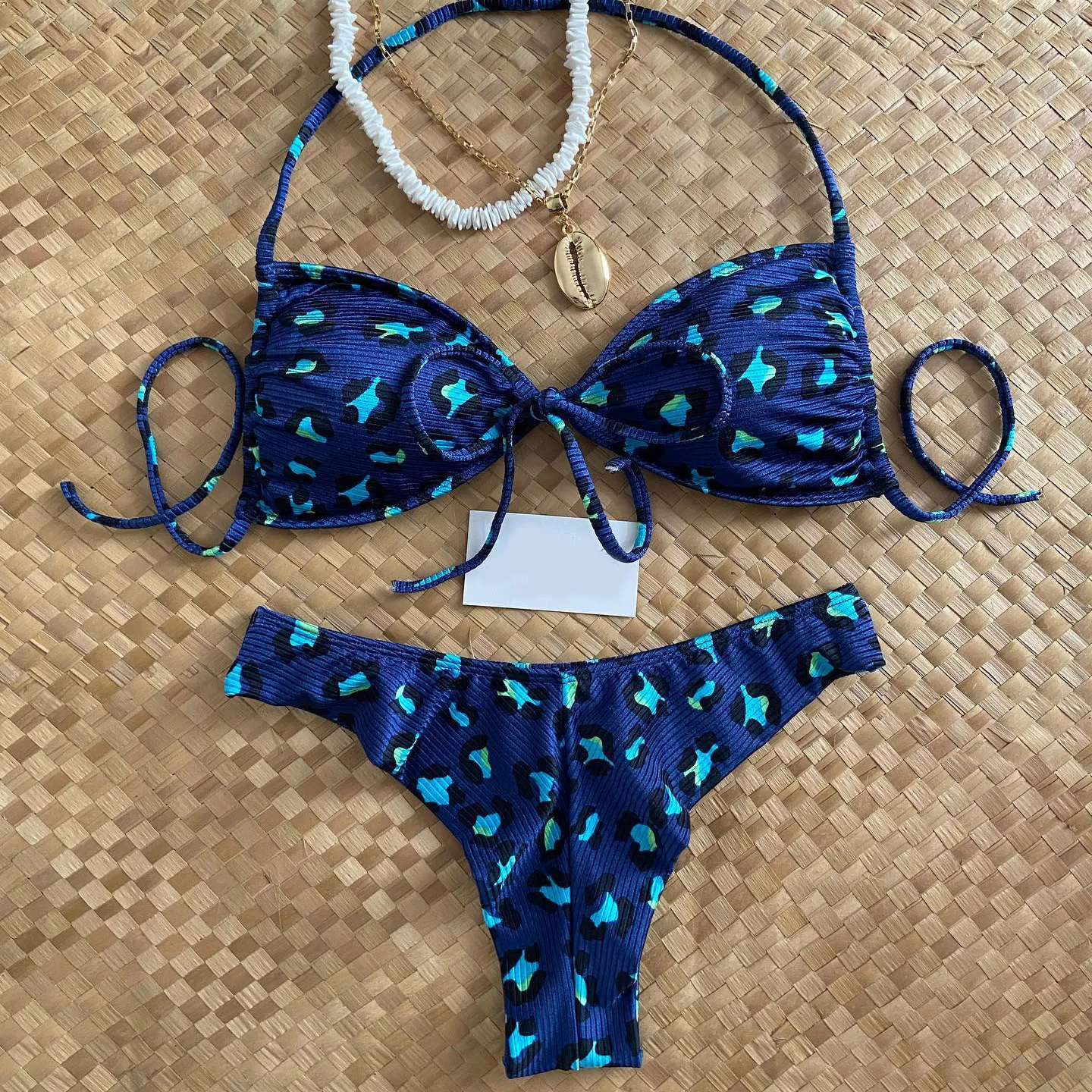 Fashionable sexy wrapped chest printed bikini